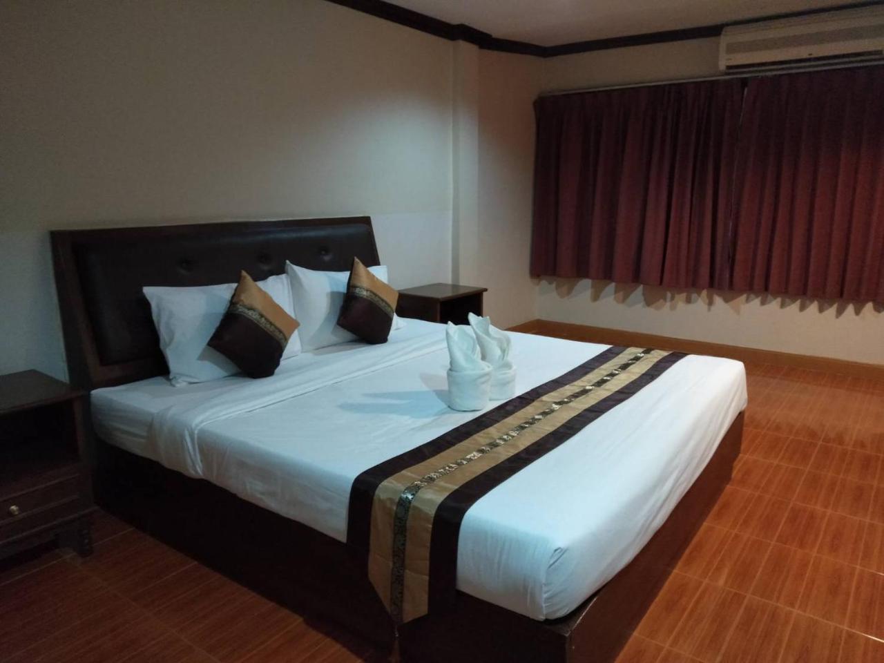 Hotel Star Bright Court à Chiang Rai Extérieur photo