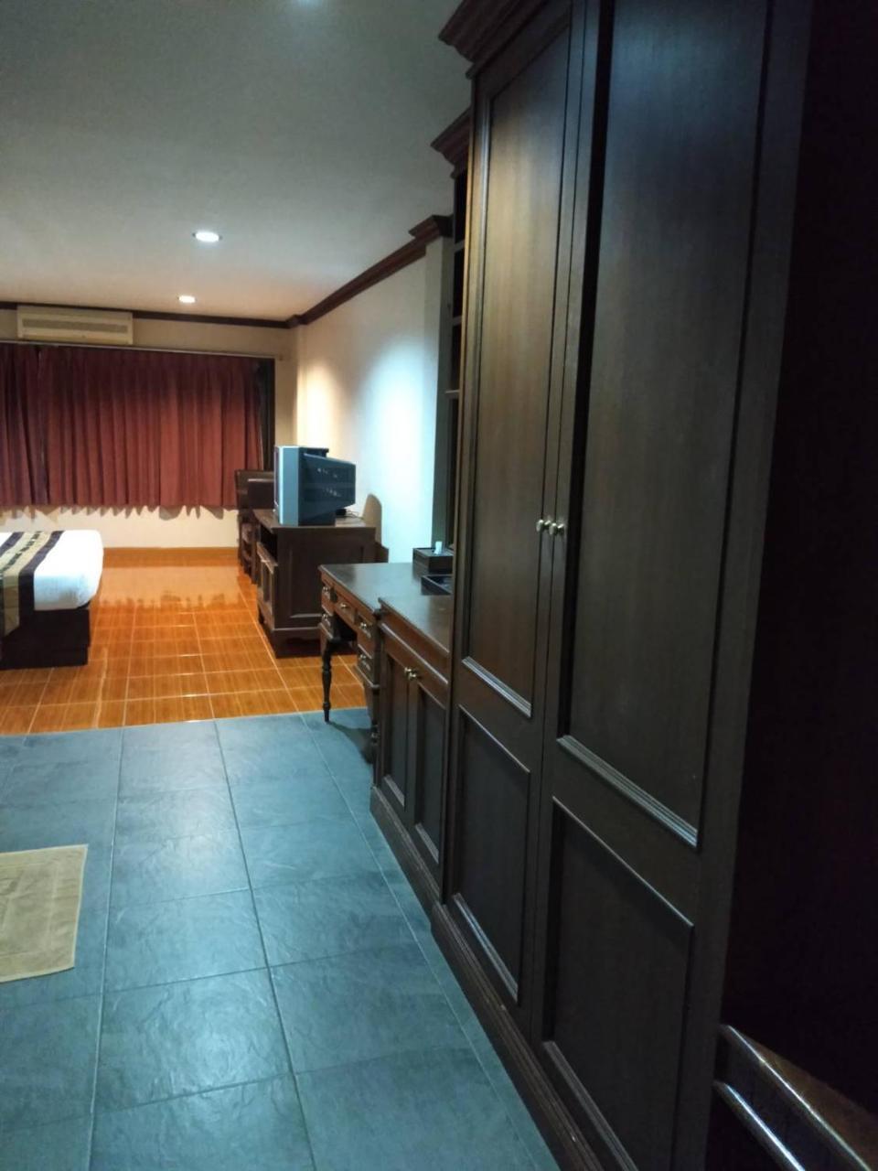 Hotel Star Bright Court à Chiang Rai Extérieur photo
